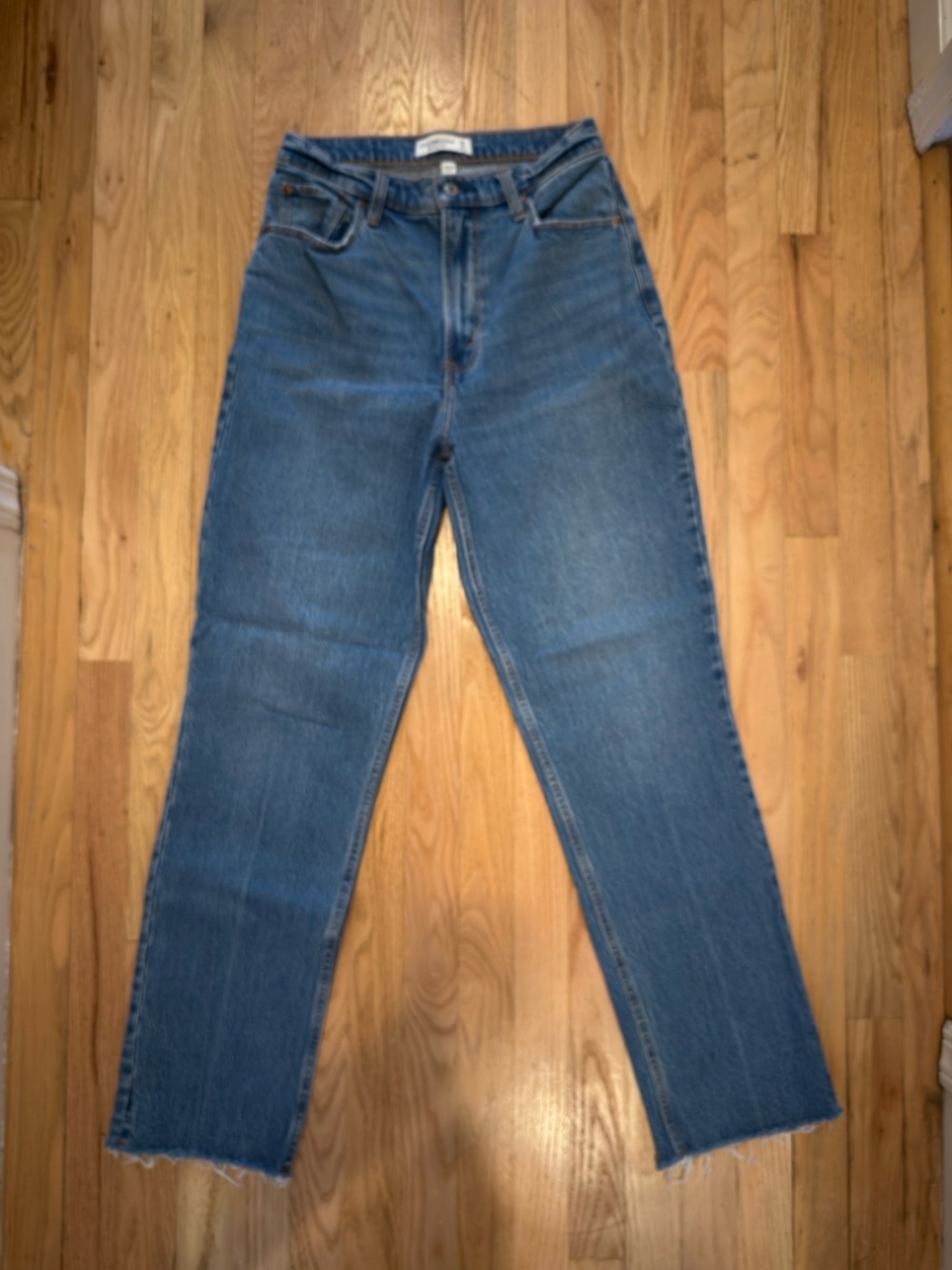 Abercrombie 90s High Rise Relaxed Jean